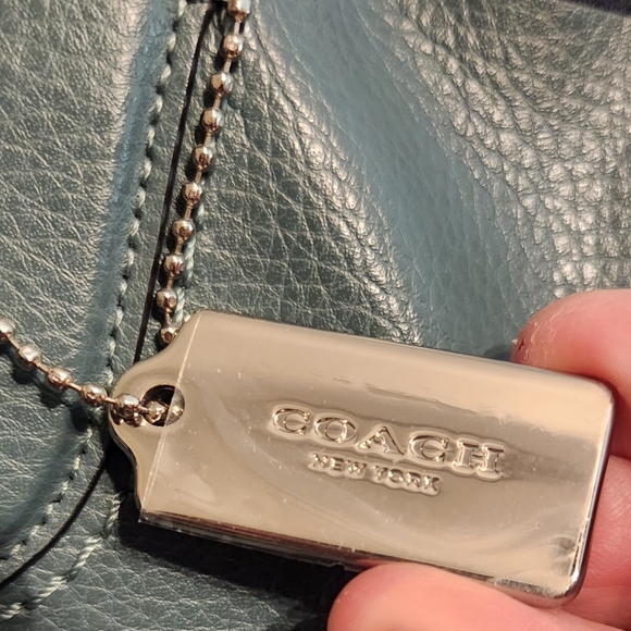 Coach purse New without tags. Beautiful leather emerald color. - Picture 5 of 9